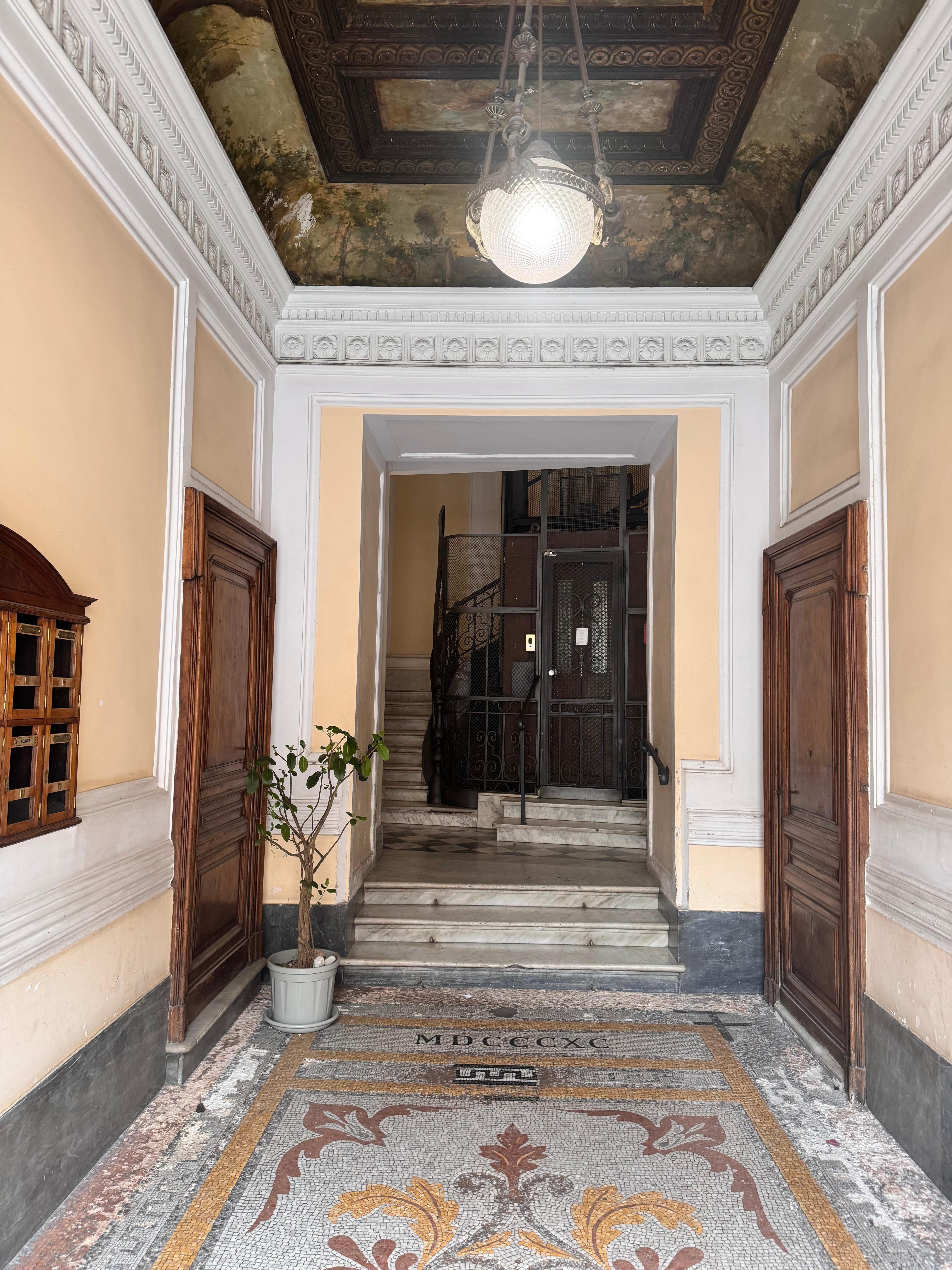 View of secondary doorway in entryway