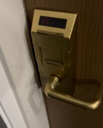 Door casing is a bit dirty and door doesn’t work.