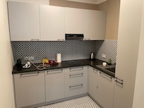 Kitchen unit 1