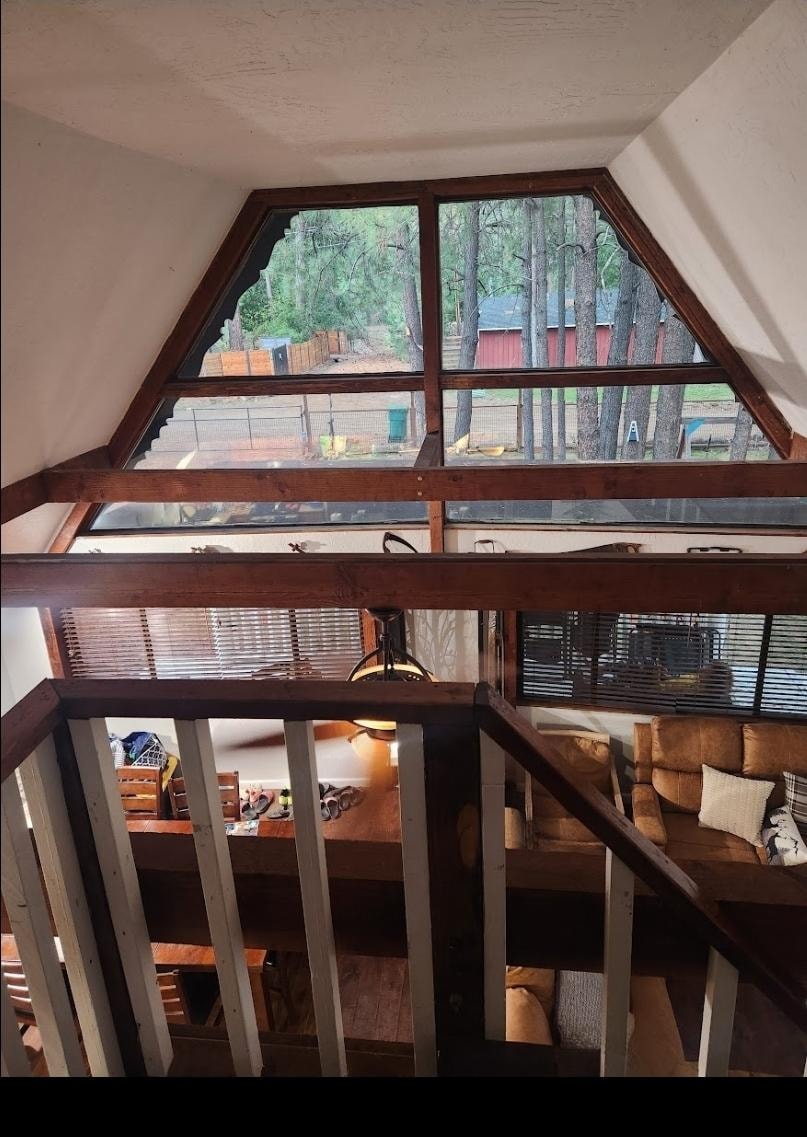Loft view into the livingroom/dining room 