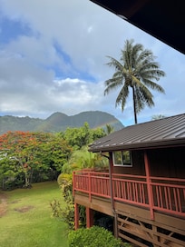 We saw many rainbows from the front lanai