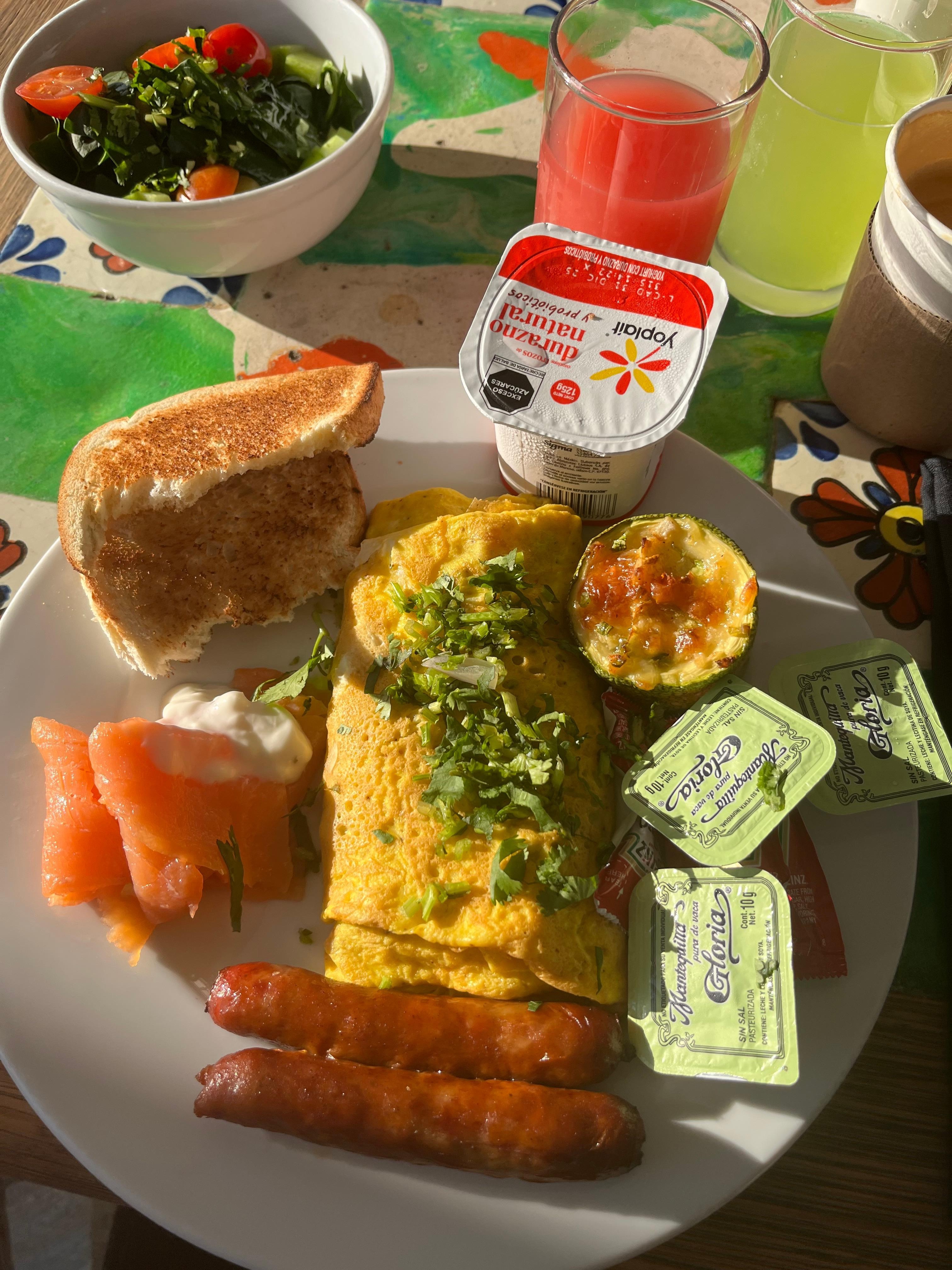 조식에 오믈렛 만들어줘요. 짱맛있음