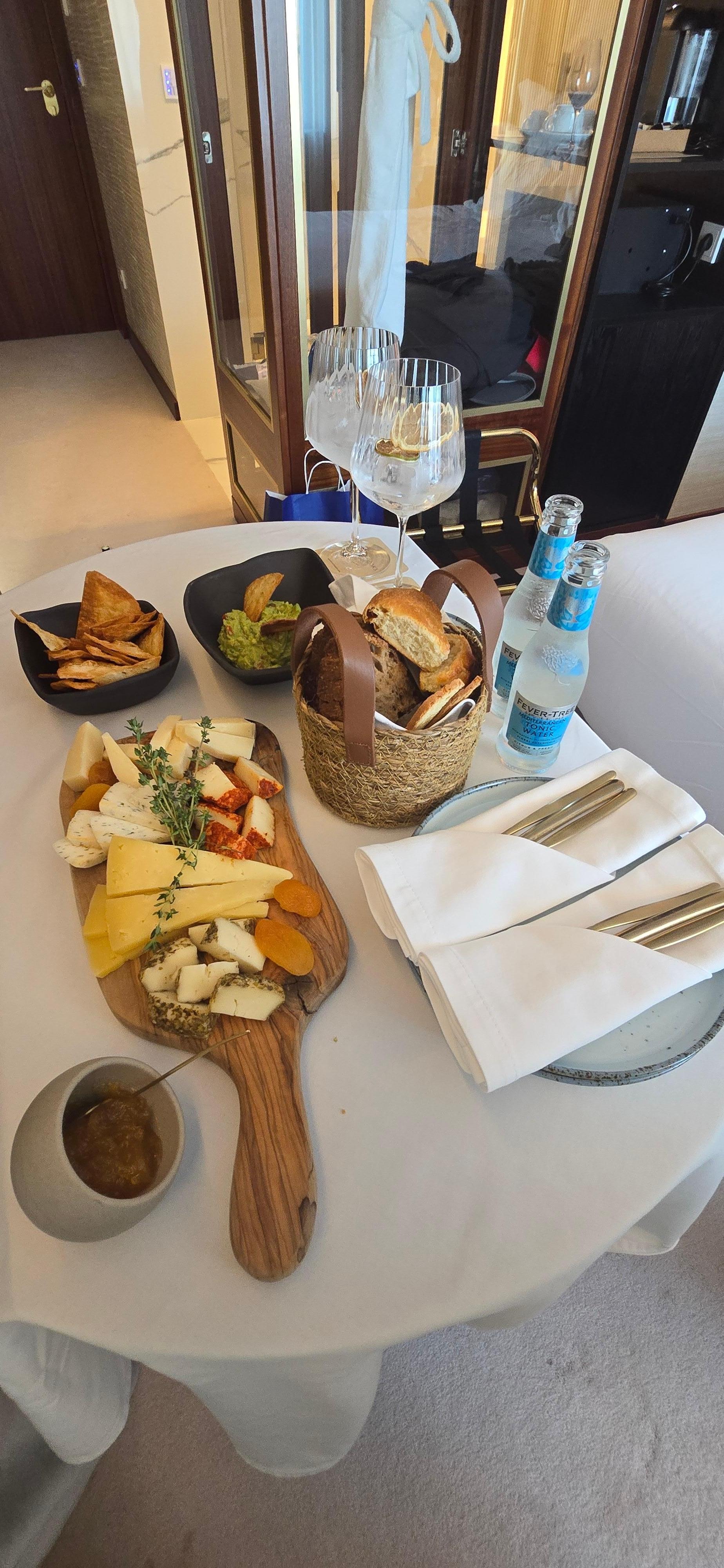 Rumsservice,  snabbt, gott prisvärd