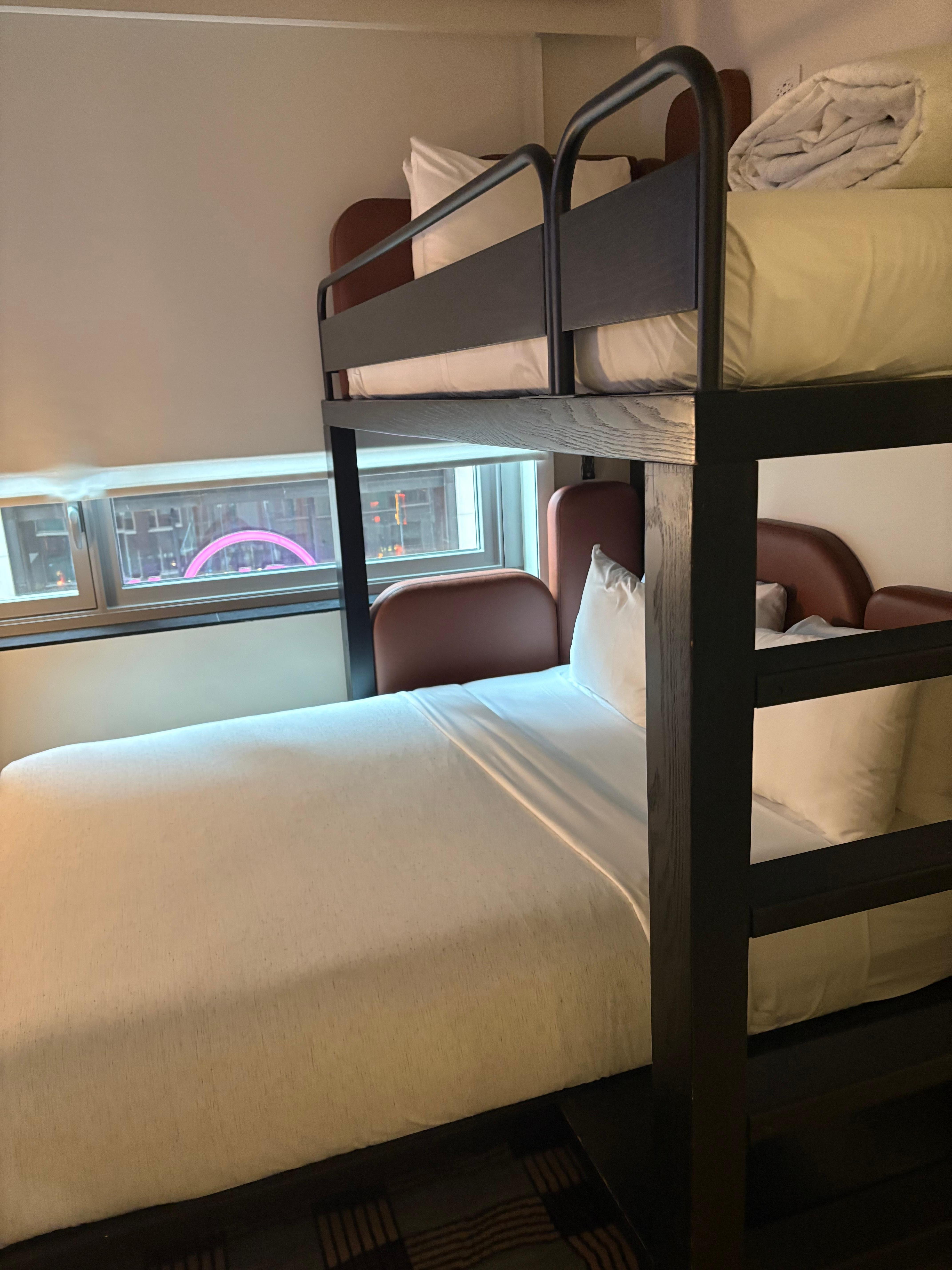 Bunk bed