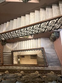 98 steps to the 3er floor. No elevator available