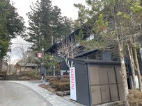 お地蔵さんのさらに奥に観光地があります