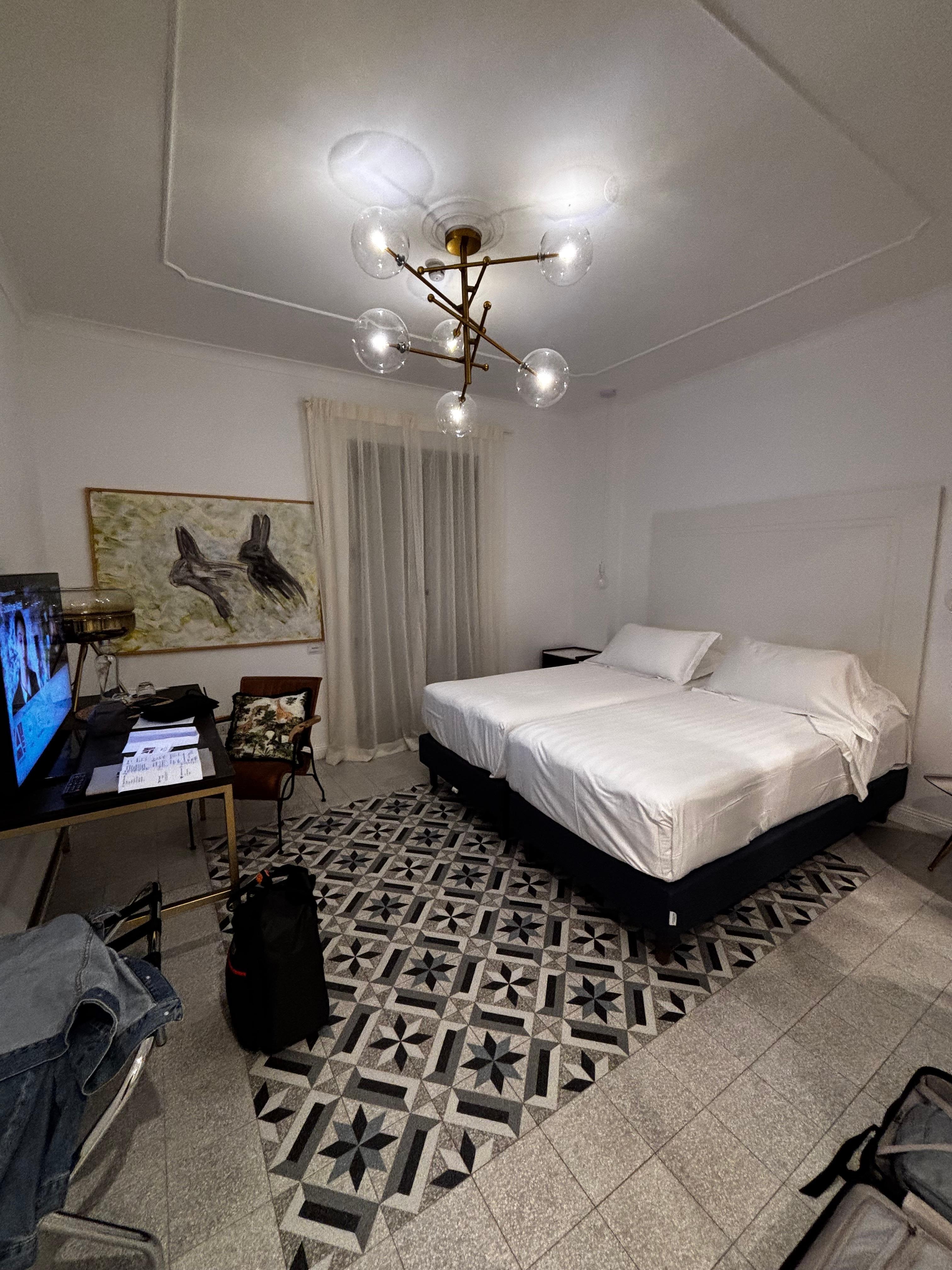 Twin room 