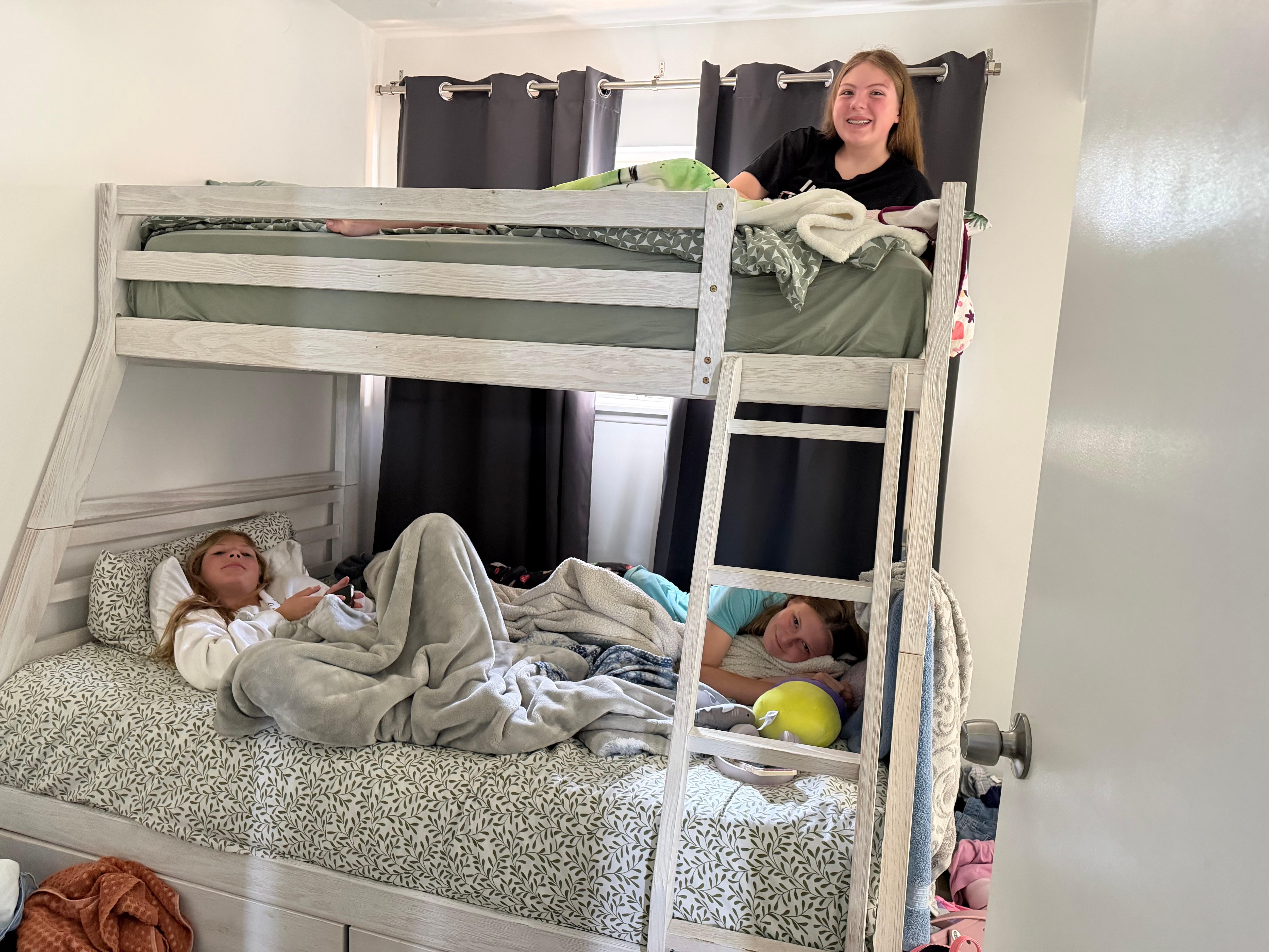 Main level bunk bed room. Full on bottom and twin on top. Has door into main bathroom. Small room, but girls loved it!