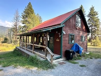 Hidden Moose Lodge, Cusick, MA