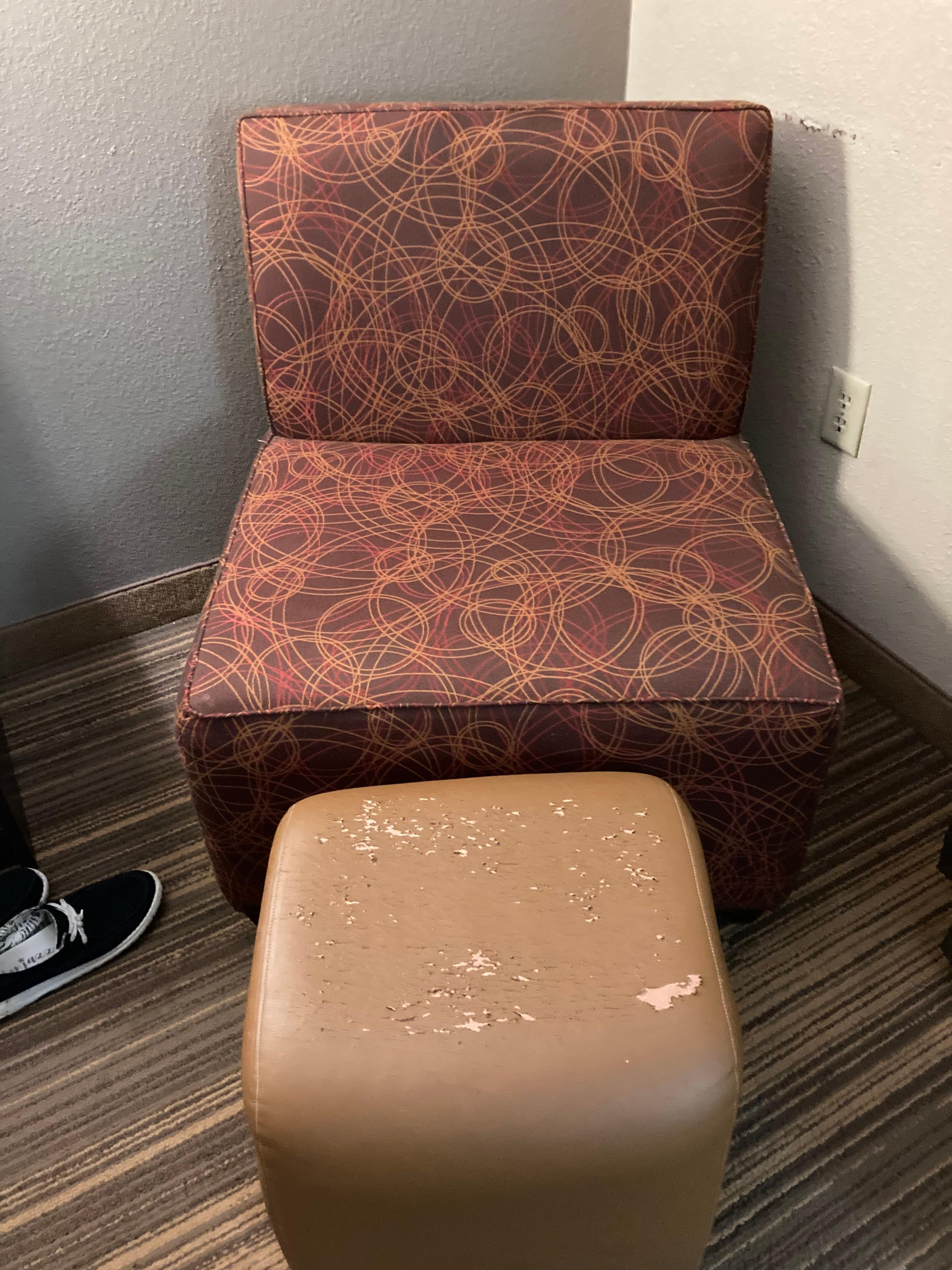 Not worth an extra $100!!!!!