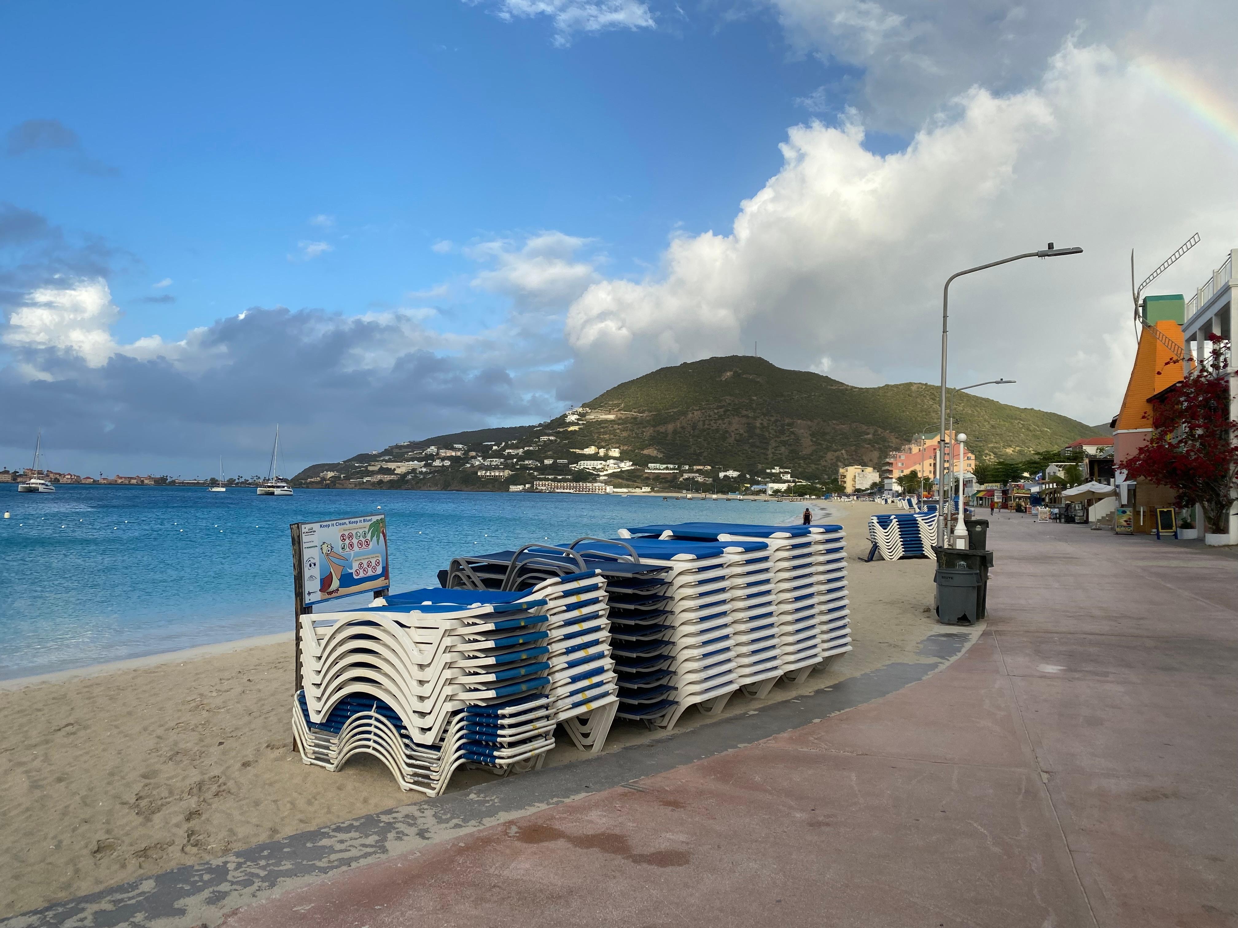 Beach 40m from hotel 