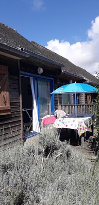 le chalet et la terrasse