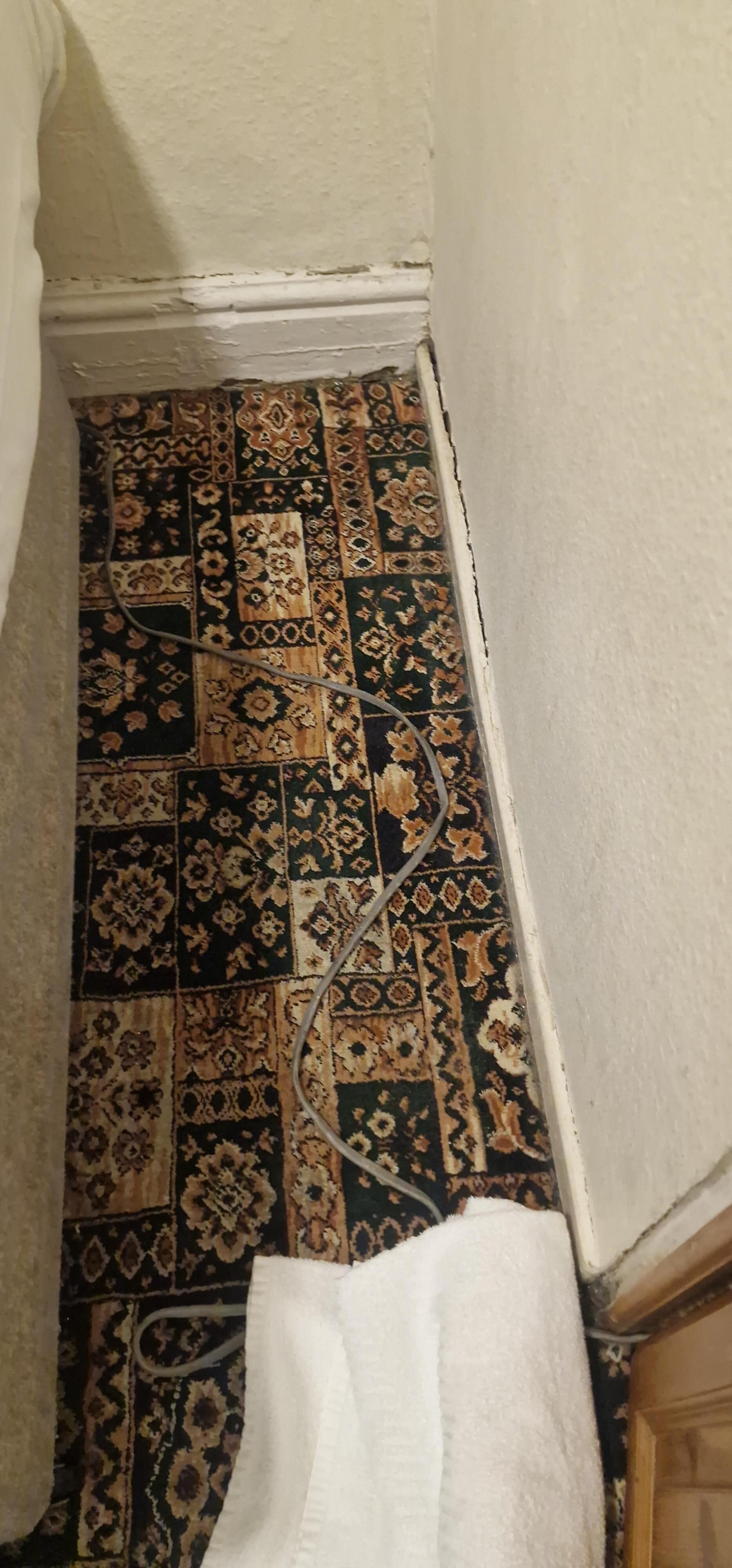 20 amp trailing lead across the floor