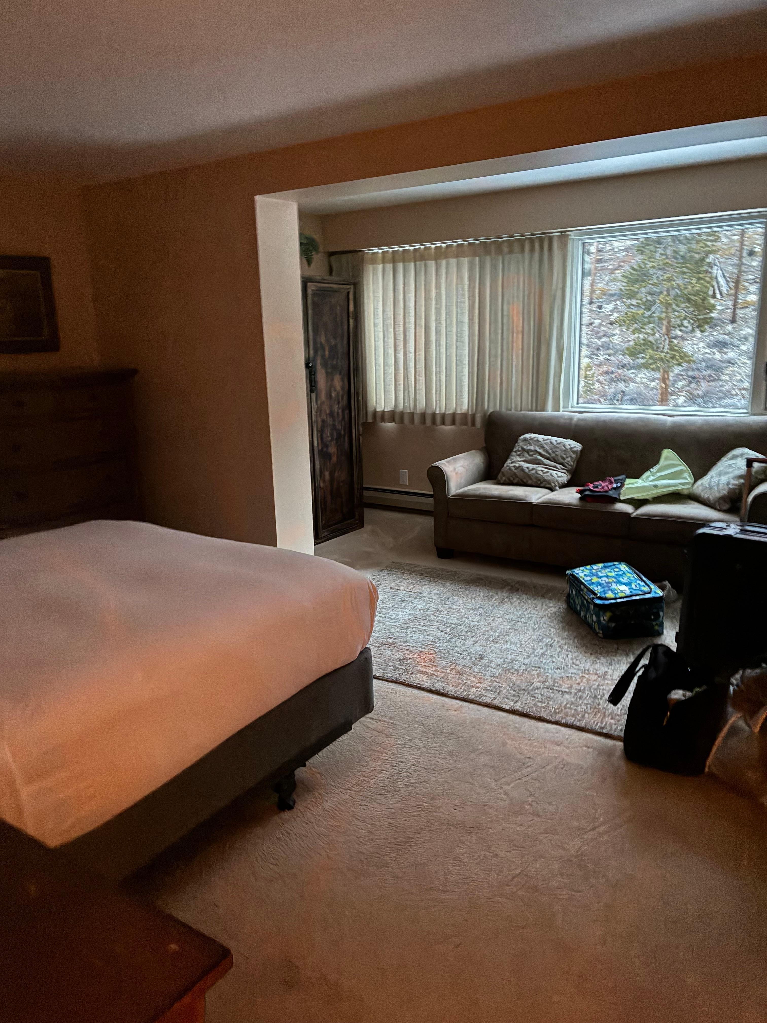 Second bedroom. I enjoyed on the sofa with a glass of wine as bright sun rays filled the space.