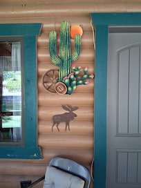 Cute details on the home.