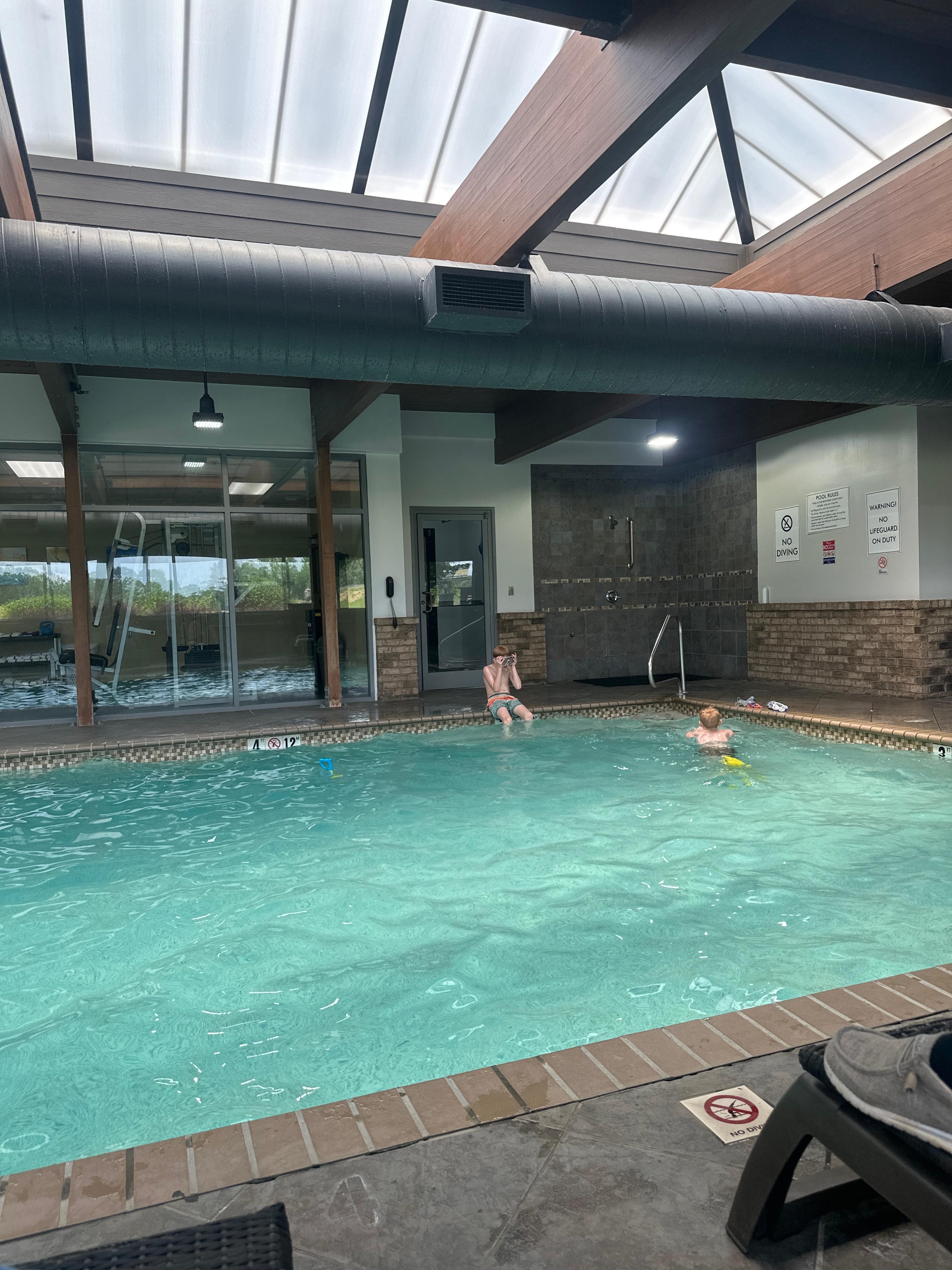 Pool area Nice