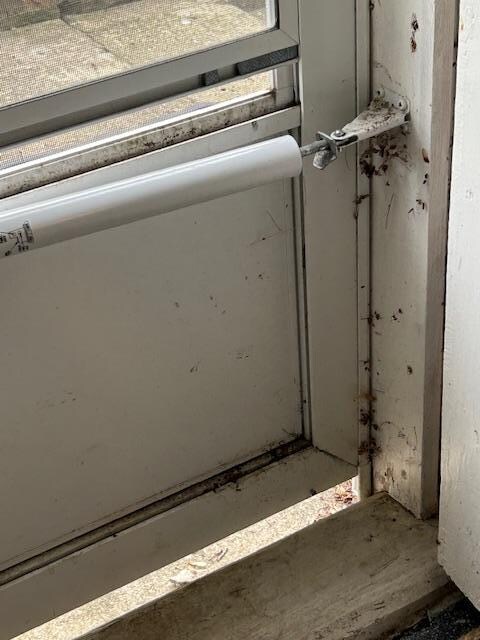 Gap allowing bugs and rodents into sleeping areas.