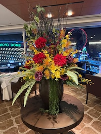 Flower arrangement, Artist’s dining room