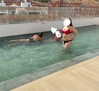 this is the paddling pool 🤣 what a joke