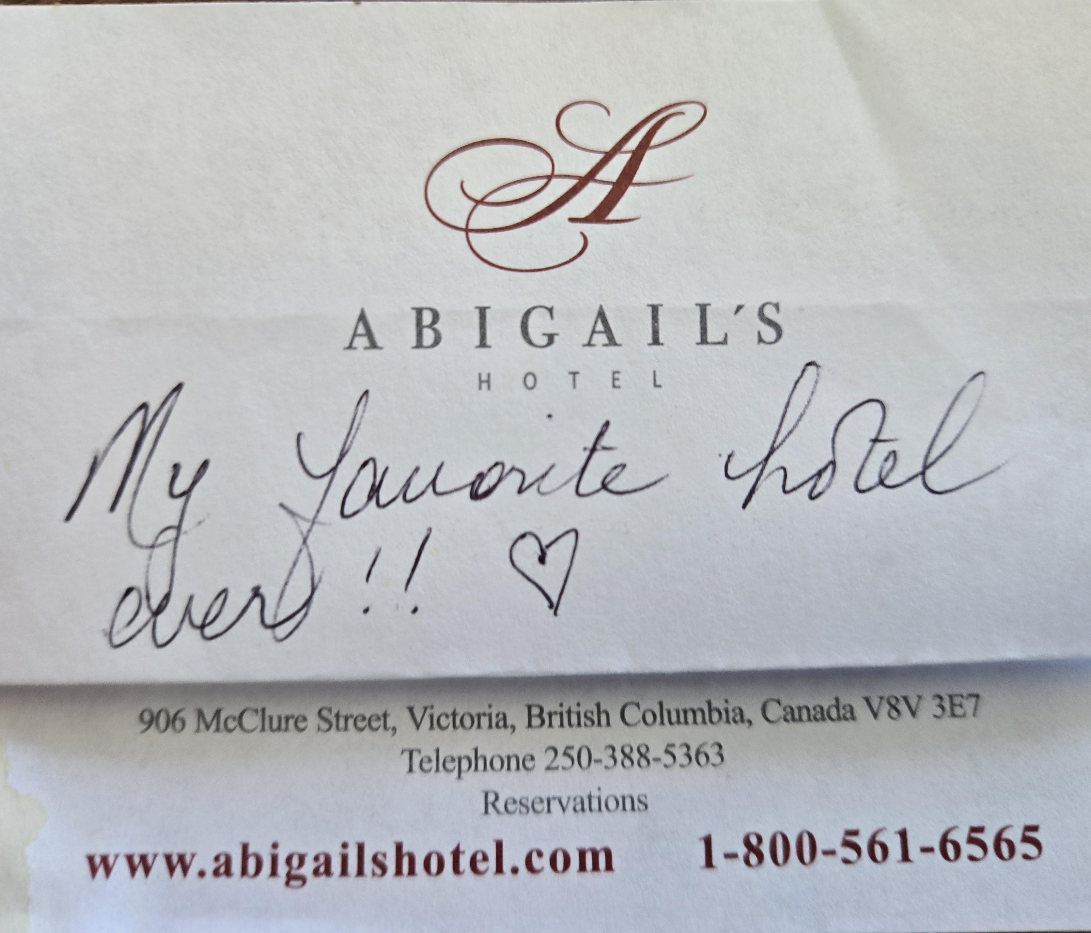 Review by my wife Cici, a well travelled septogenarian.