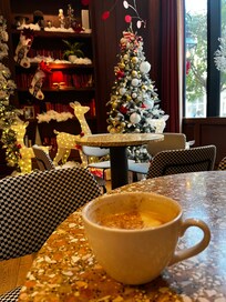 Delicious coffee shop called The Funny Library!