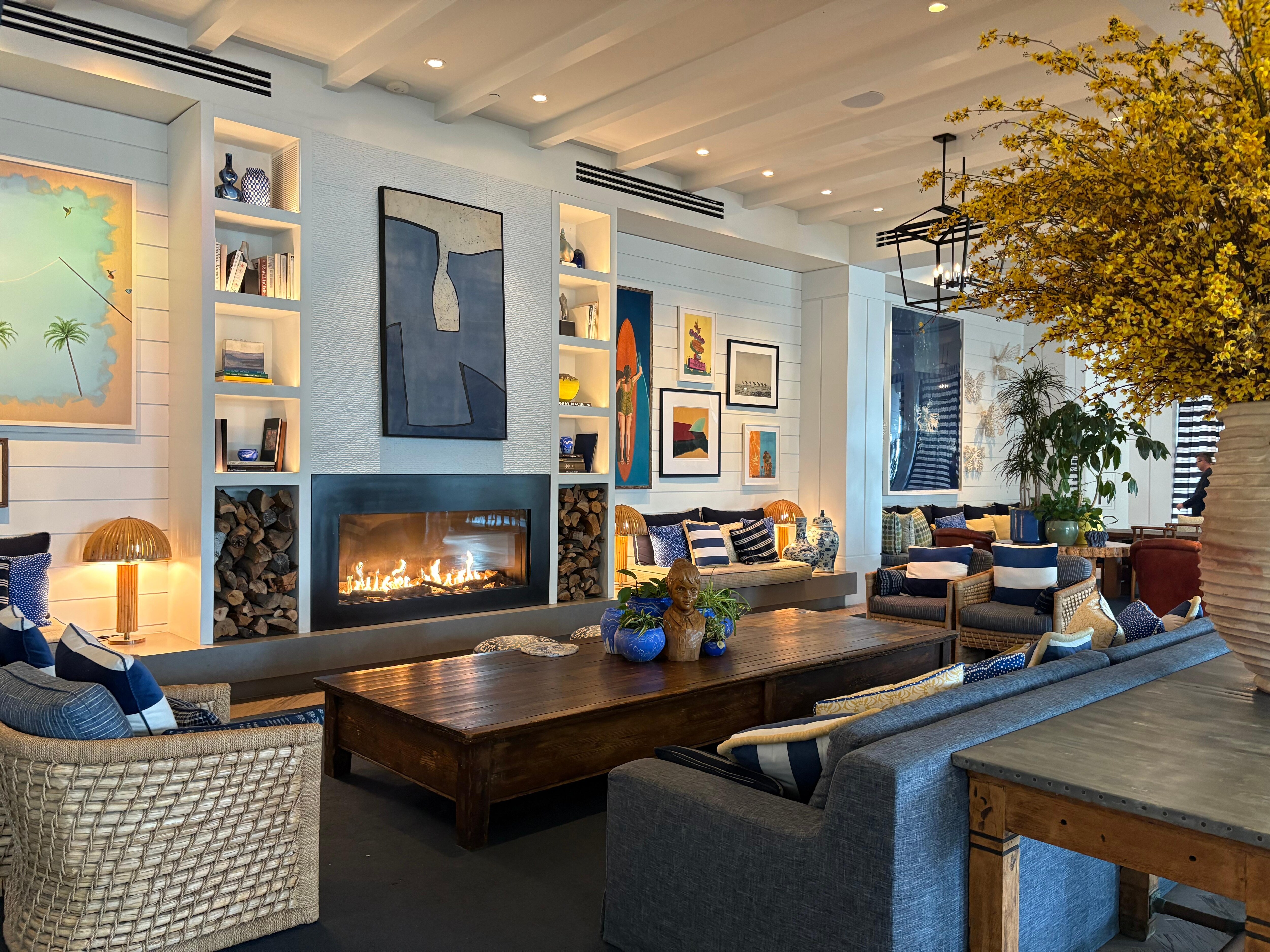 The lobby 