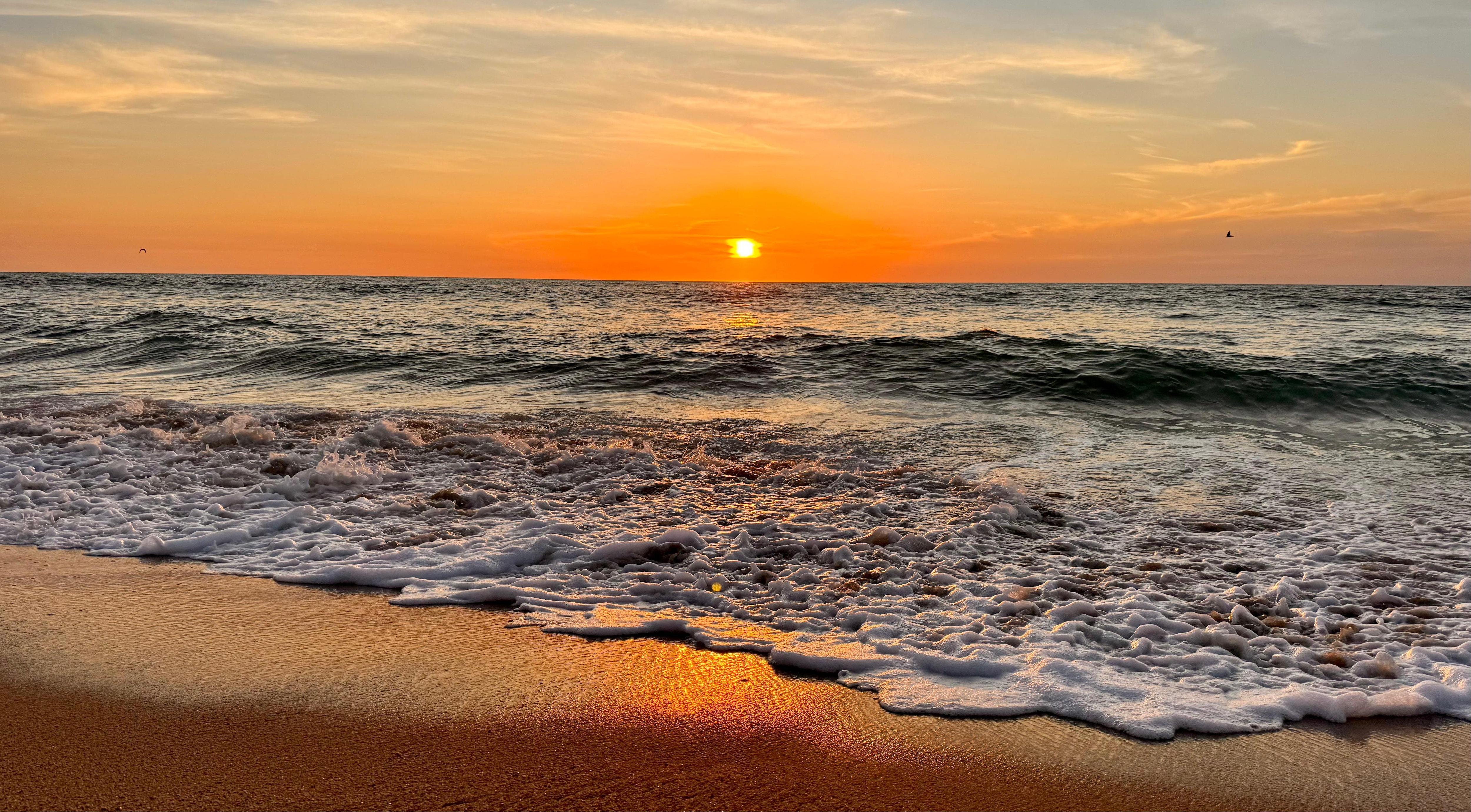 Sunset really looks like this.