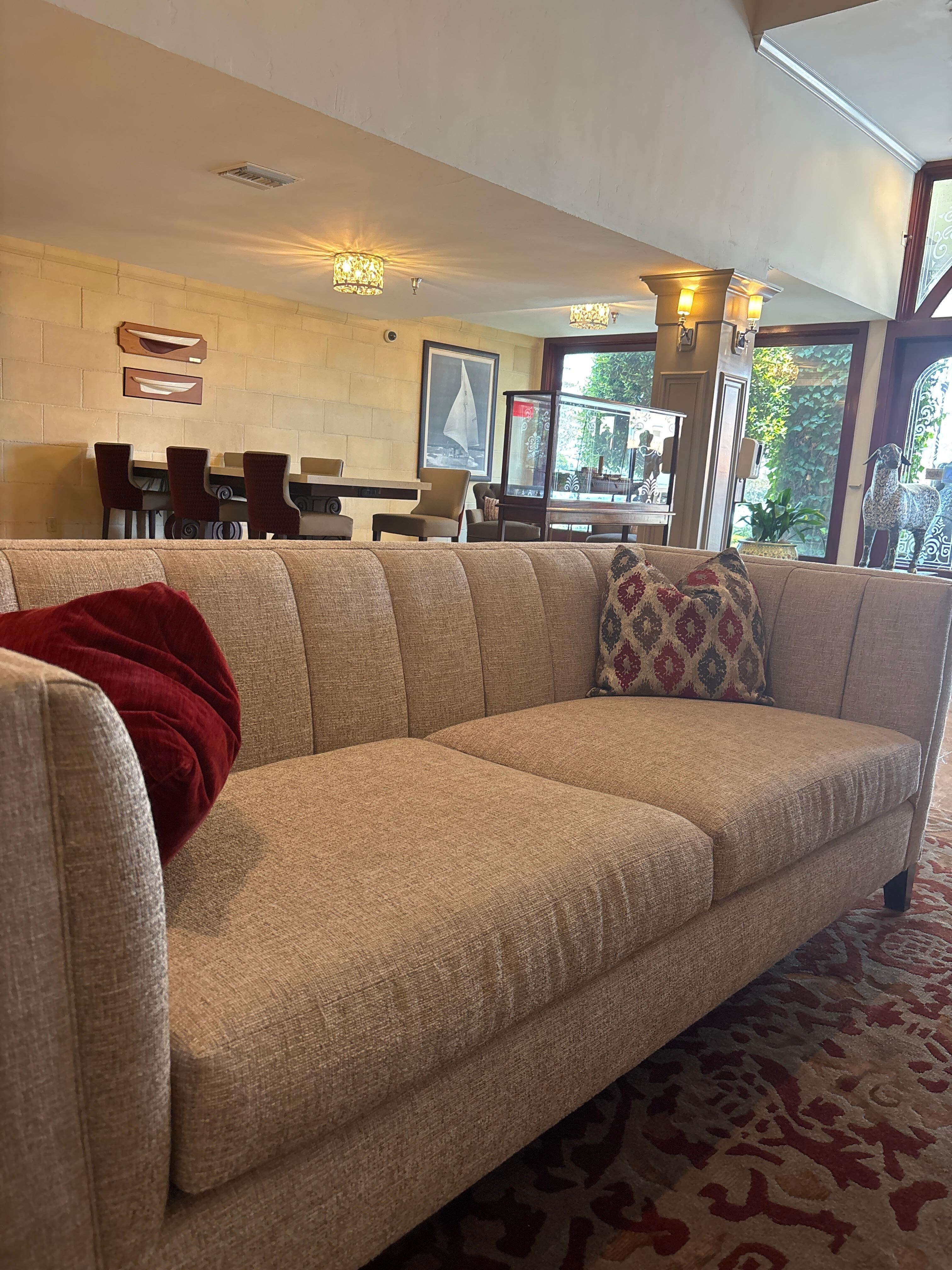The business area in the second lounge