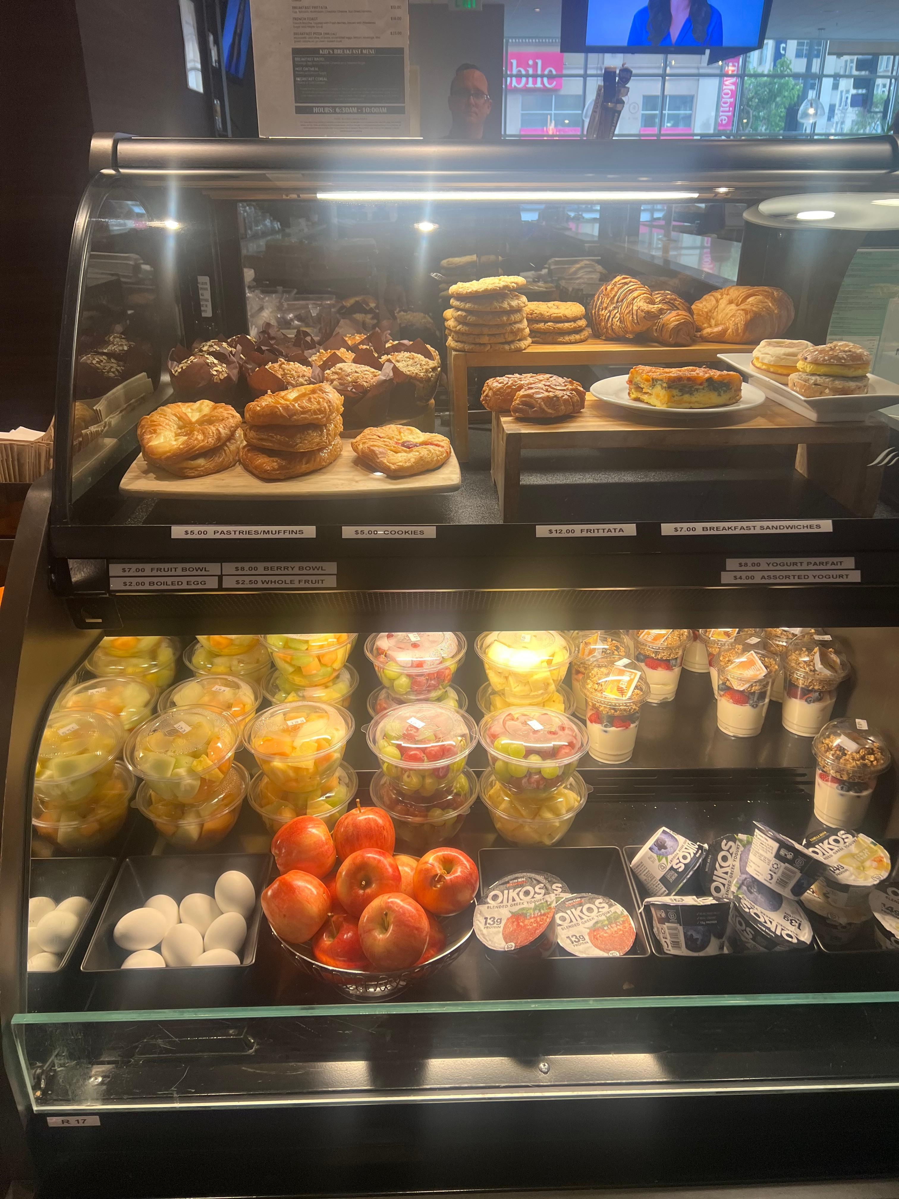 Mini panadería con costo dentro del hotel