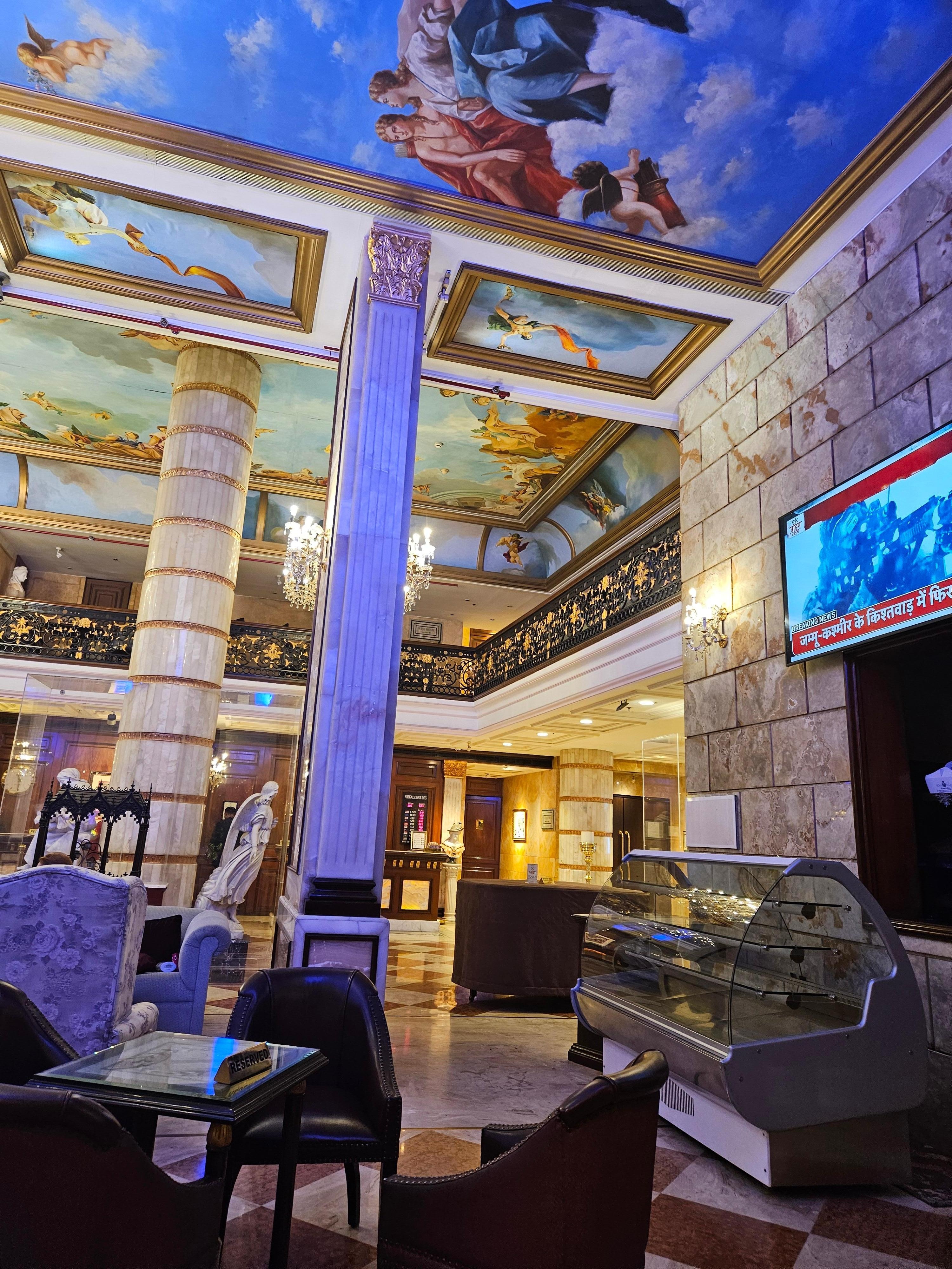 Hotel lobby - impresive 