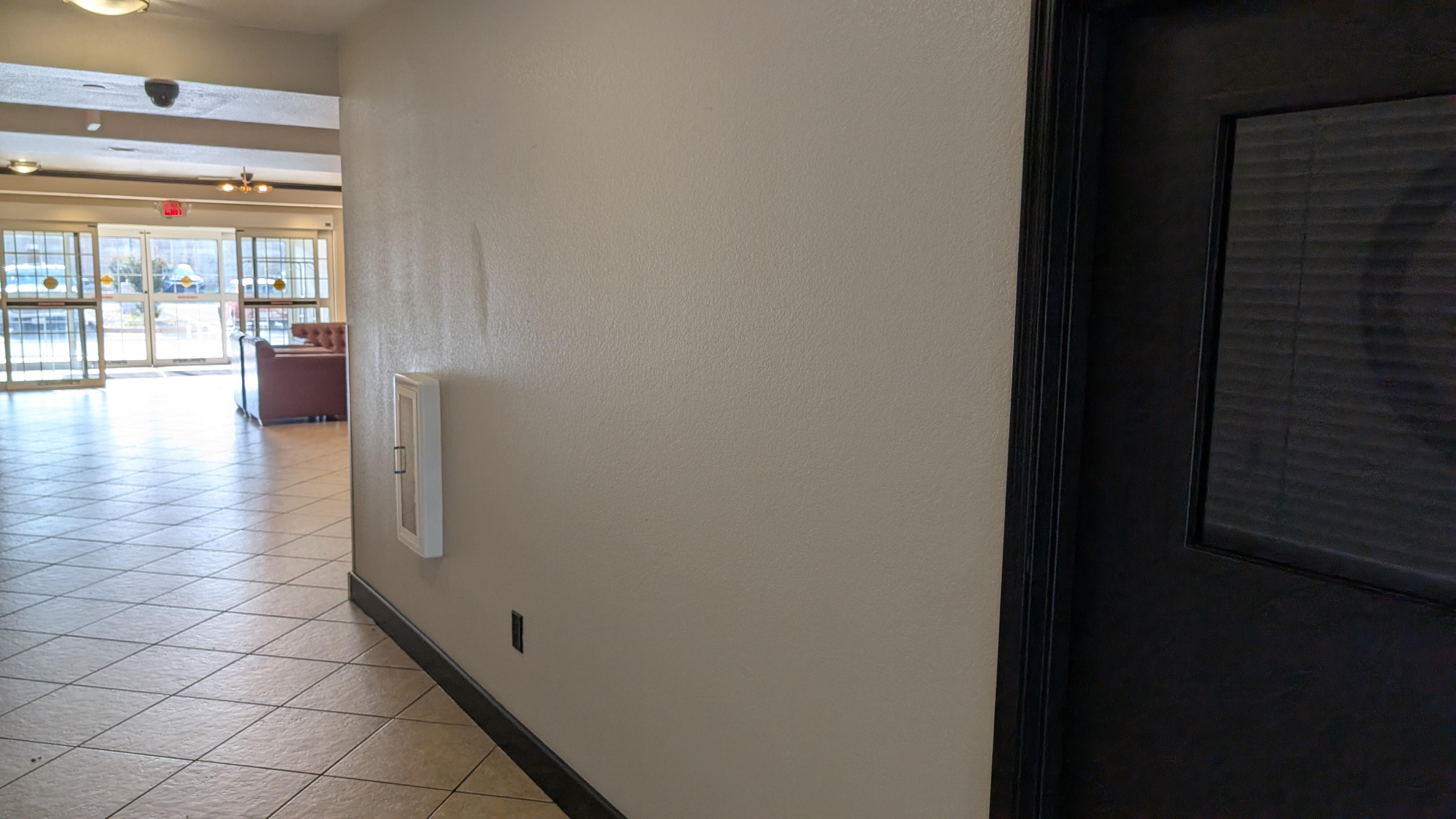 No cabinet with amenities as advertised on the website.