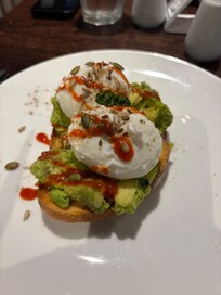 Crushed avocado breakfast