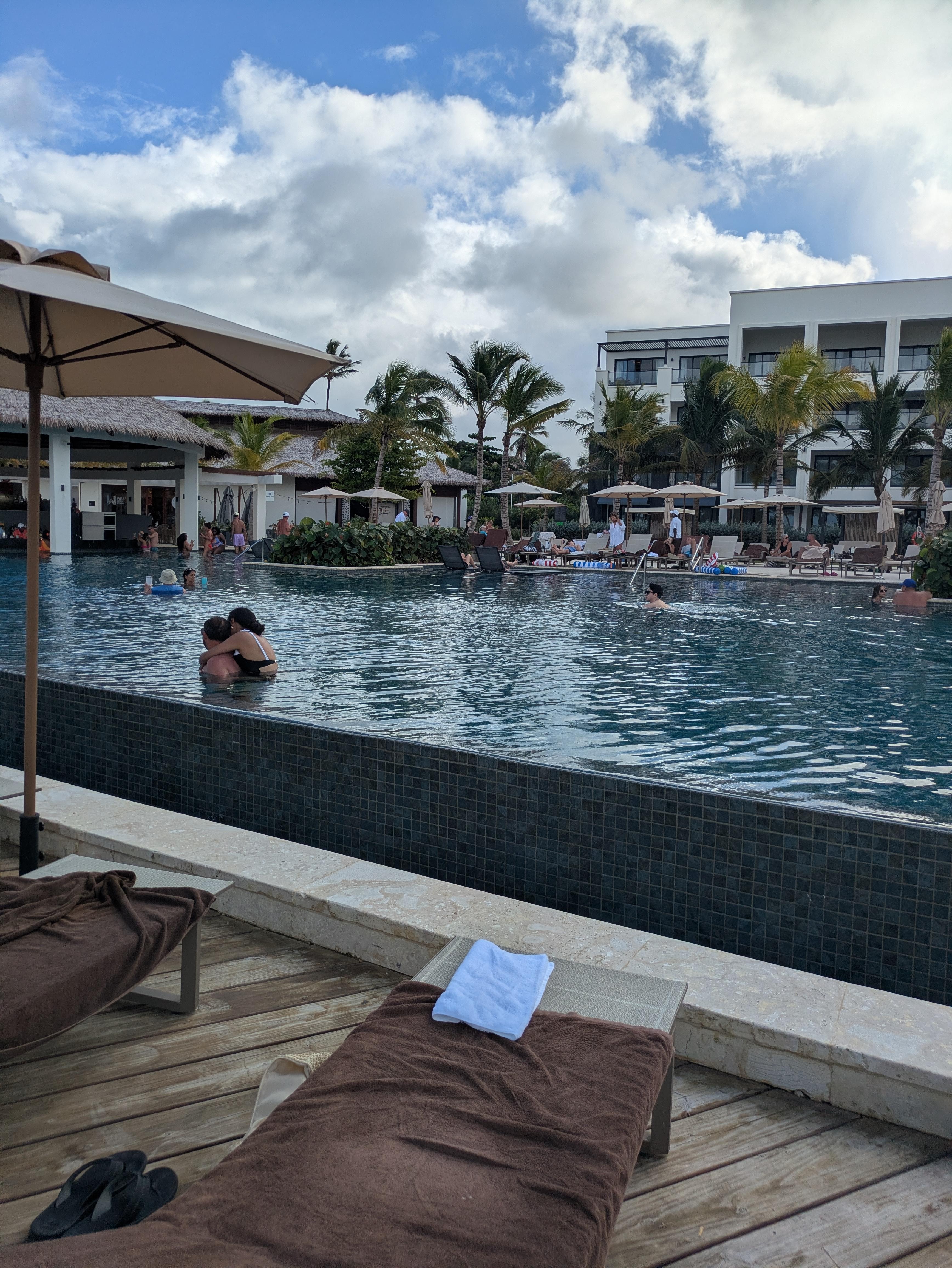 Another beautiful pool and bar