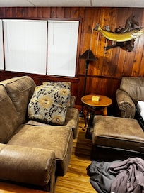 Living room, after we stripped hideaway bed to depart