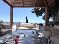 Bar / shared pool cabana terrace view