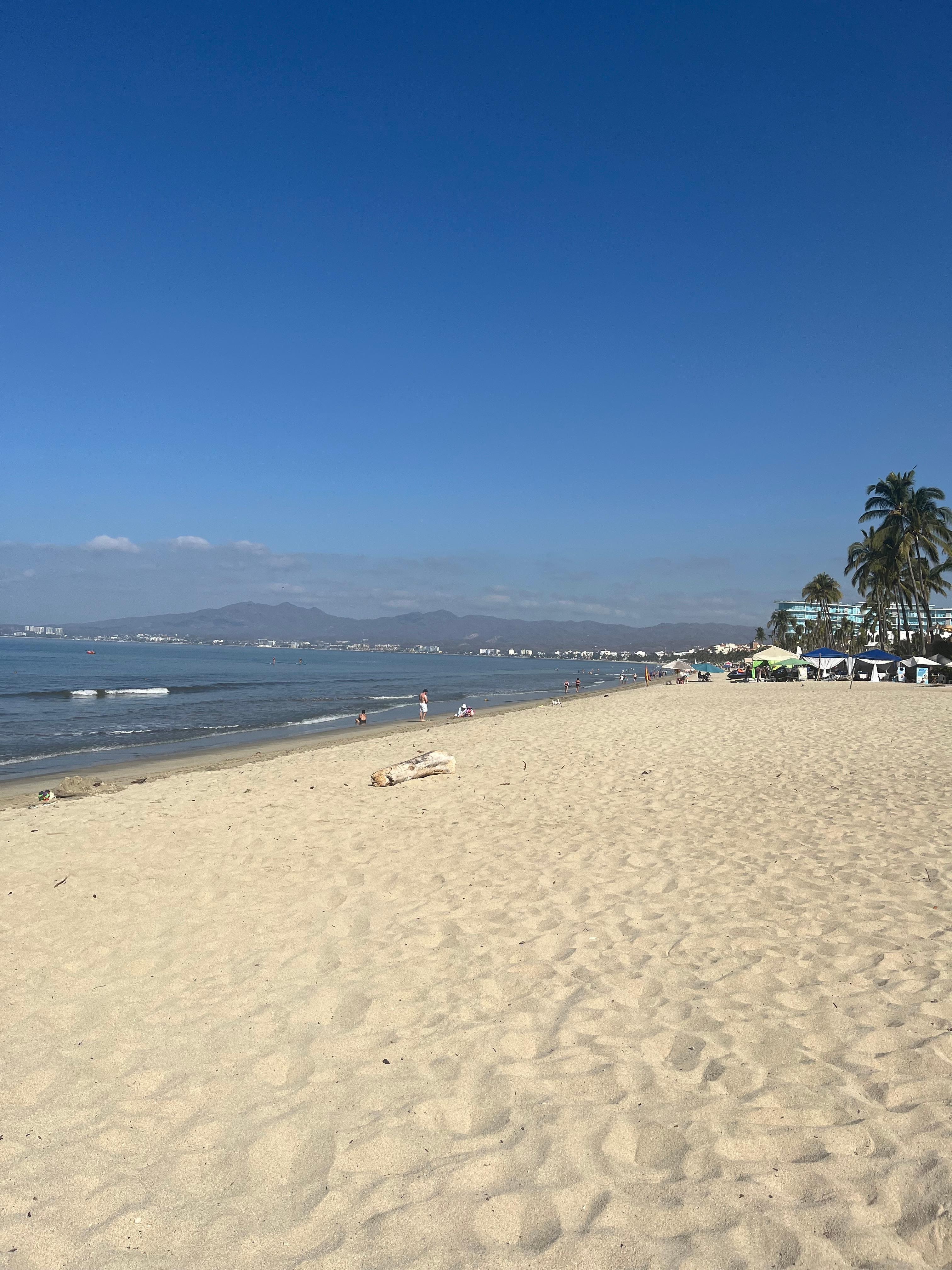 View of beach directly in front of the swim up bar