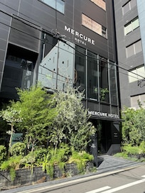 One entrance of the hotel