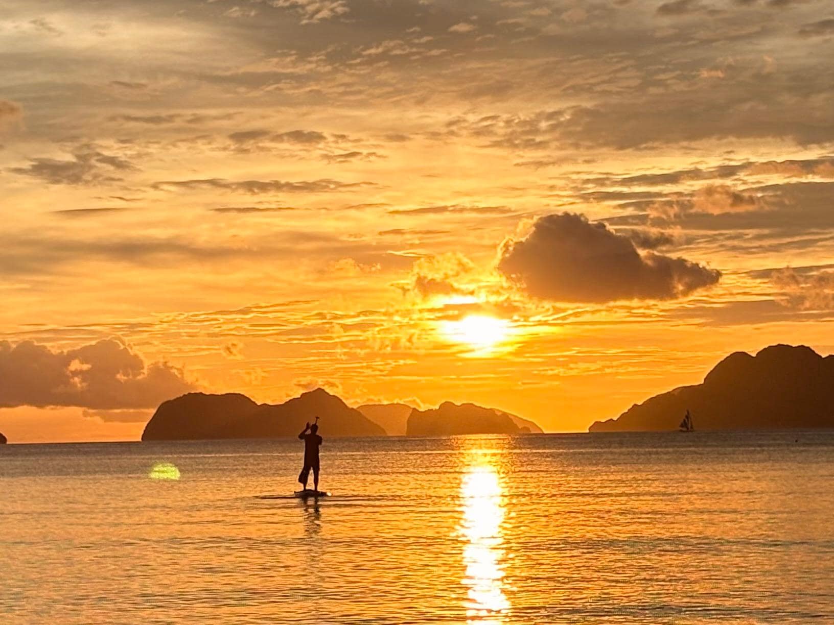 This is me having a good time paddling over sunsets 