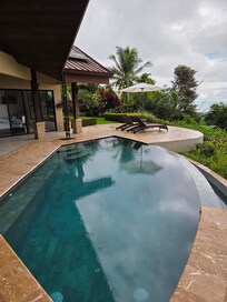 Pool in the Double Ocean view Villa.