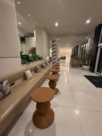 Lobby smelt so good!