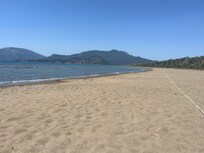 Itszu (turtle) beach