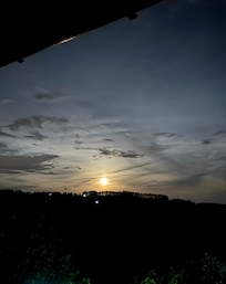 Luna desde el balcón