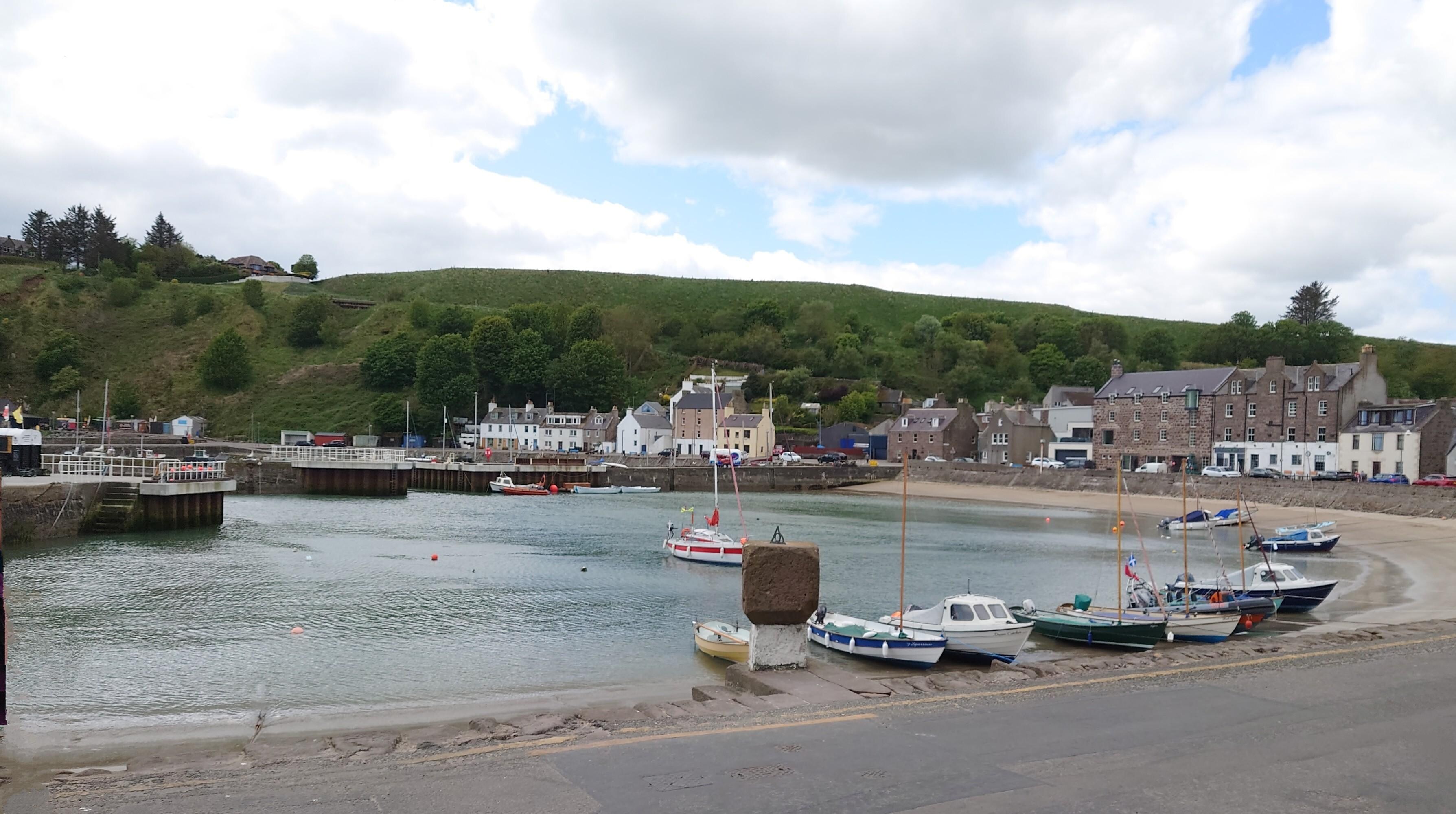 Then Stonehaven for lunch at harbour 