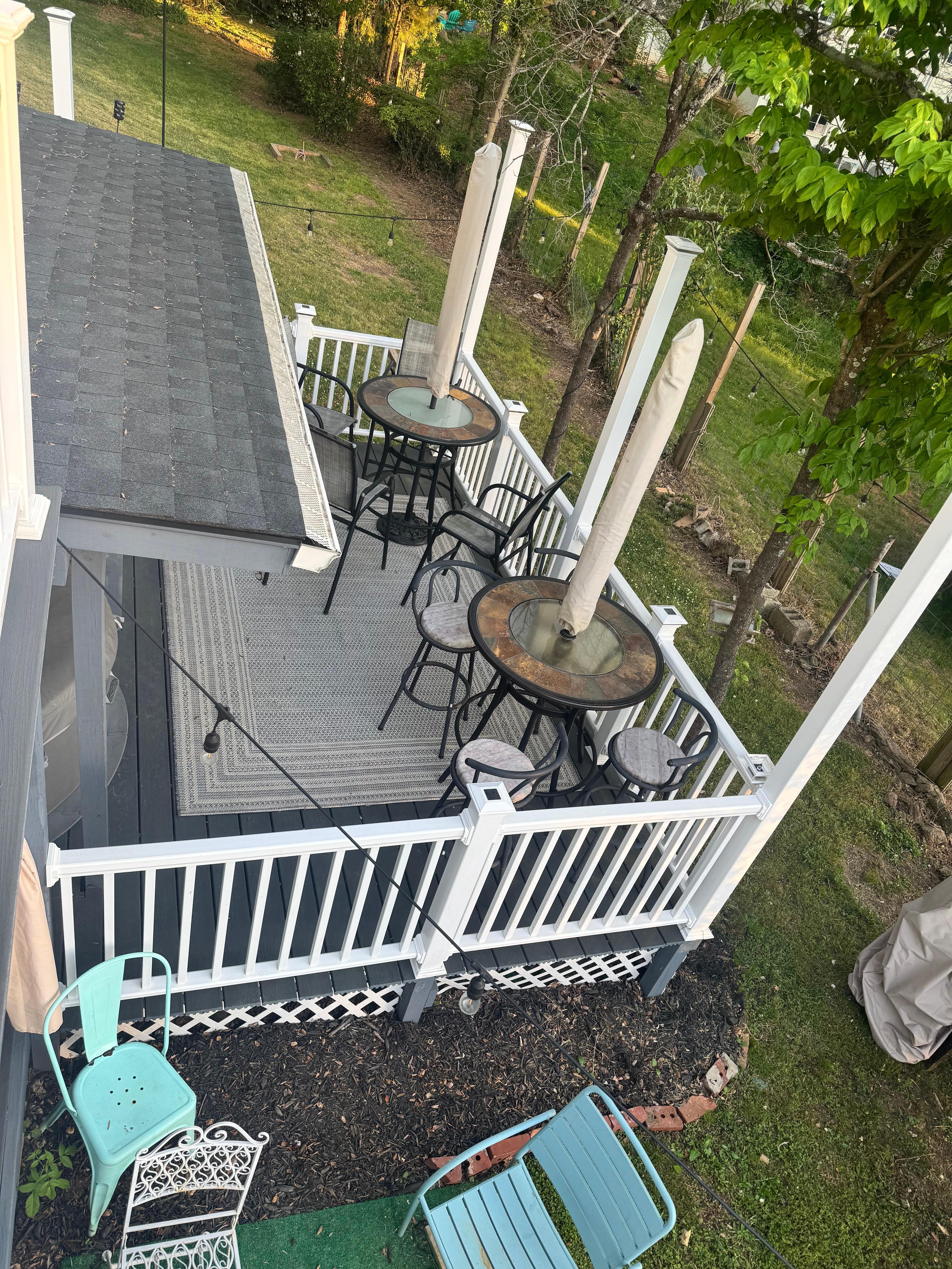 Area by the Hot tub
