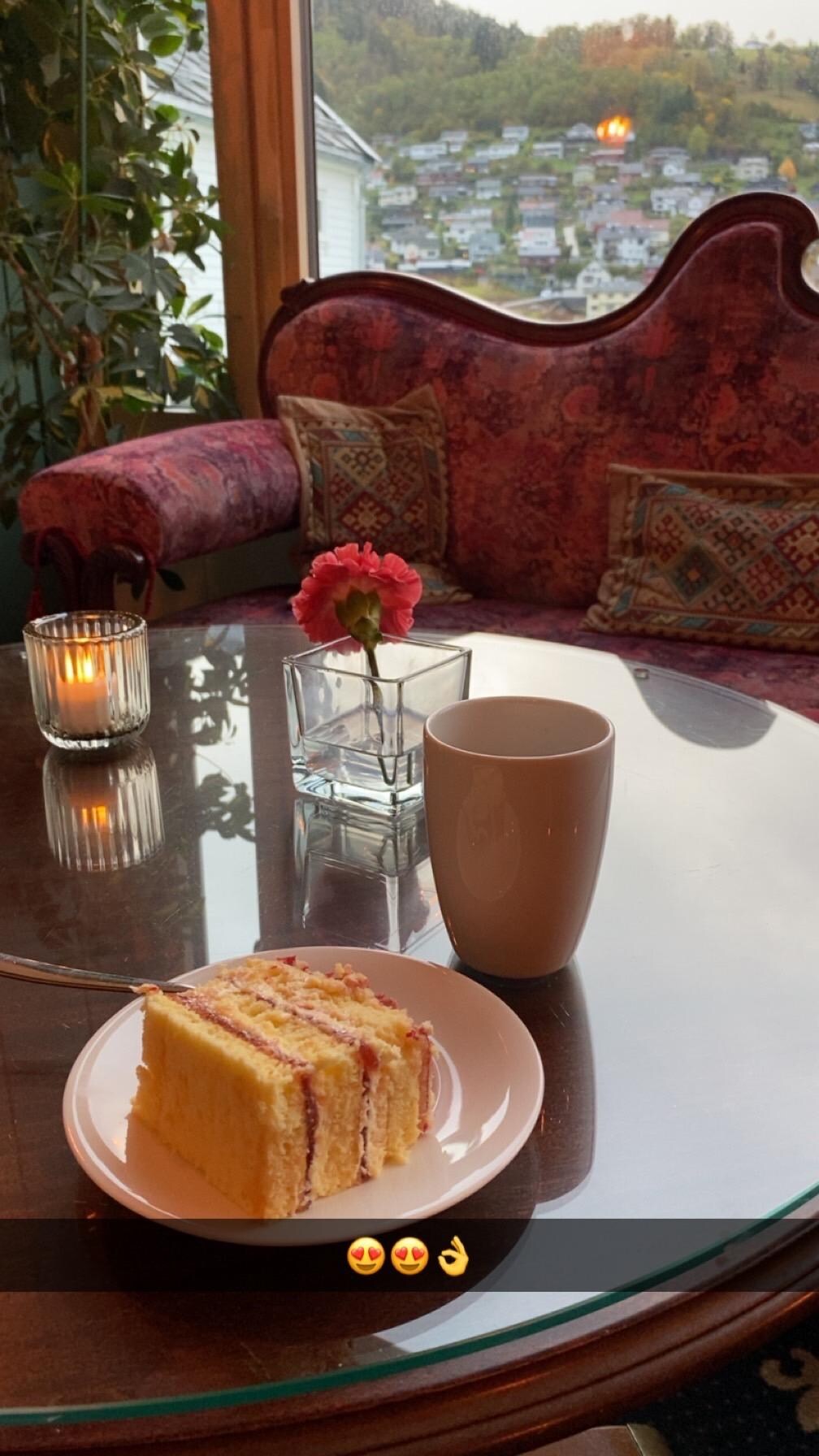 En utrolig god fredags kake og fast tilbud med gratis kaffe i resepsjonen. 