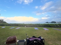 朝、ヨーガの風景