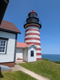 Seeing Maine's lighthouse.