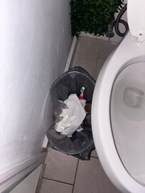 Trash cans not emptied