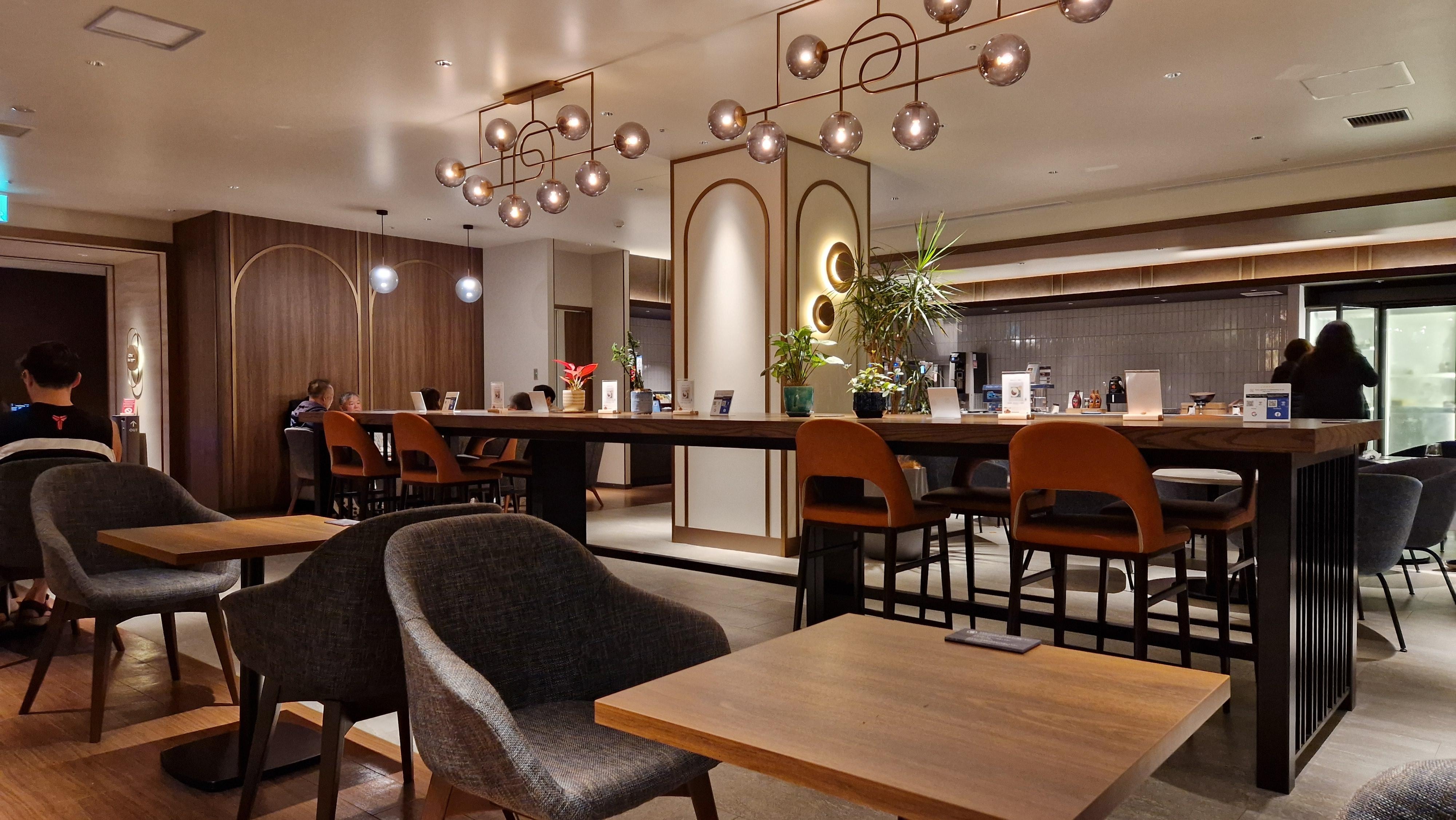 Lounge med fri bar og små nybagte pandekager 