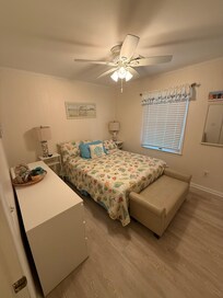 Second bedroom with queen bed